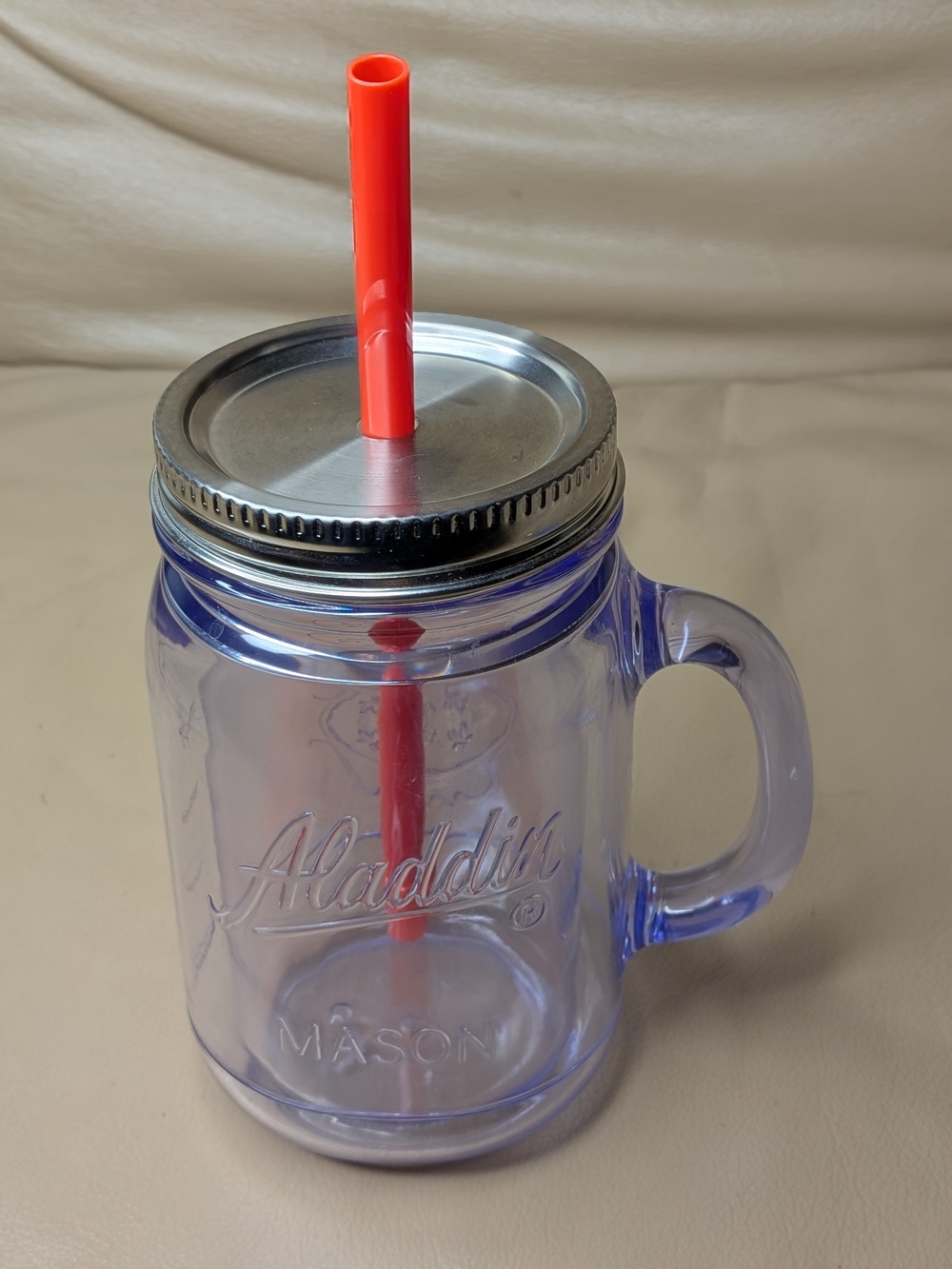 Aladdin Mason 20z Jar Tumbler with Handle And Red Straw.